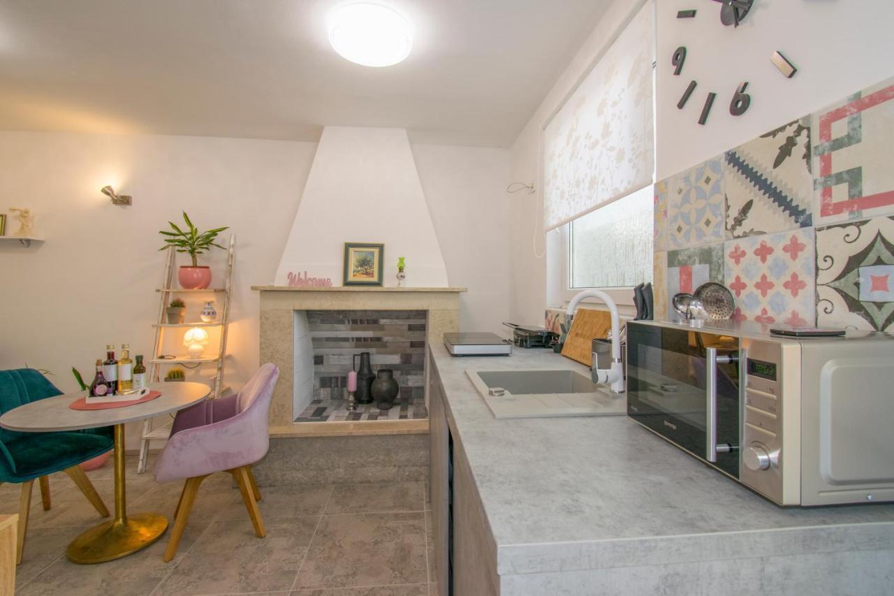 Apartman Enjoy Ровинь Экстерьер фото